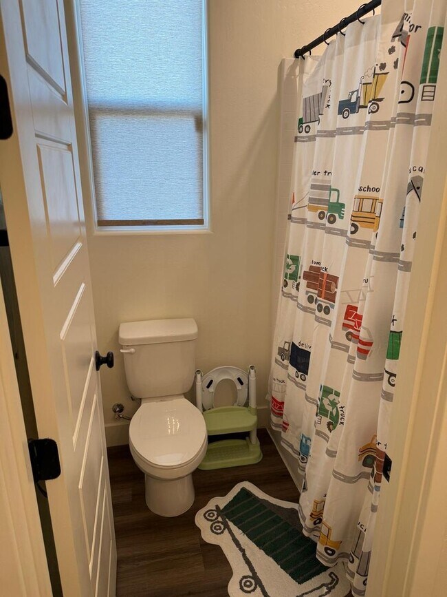 Building Photo - Don't miss the chance to view this stunning in Bakersfield - Flexible Leases available -  Coming ...