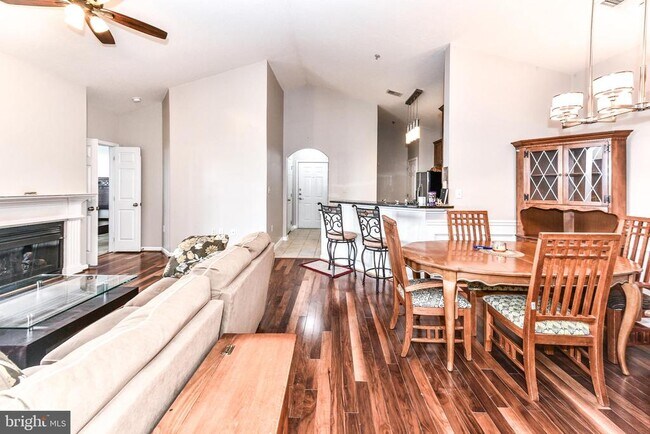 Building Photo - 512 Sunset View Terrace SE