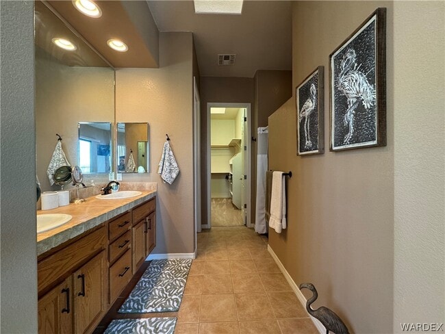 Building Photo - 2793 Esmerelda Dr