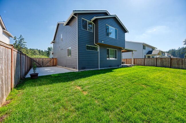 Building Photo - Puyallup 5 bedroom loft Home