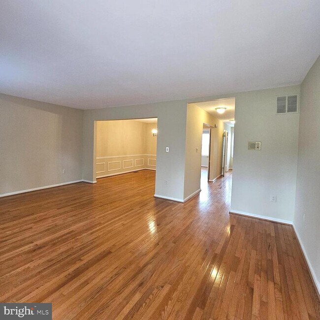 Building Photo - 4430 Airlie Way