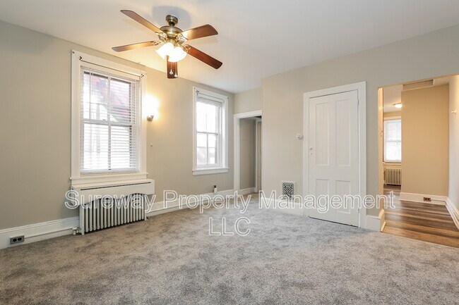 Building Photo - 212 E Broad St