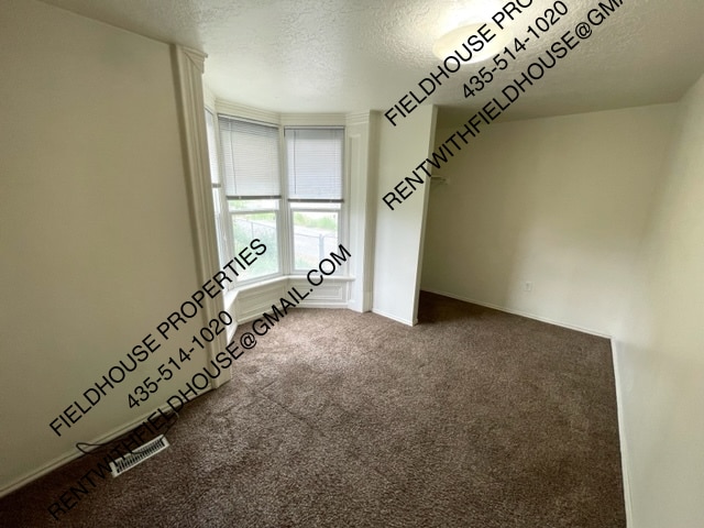 Building Photo - 42 E 400 S
