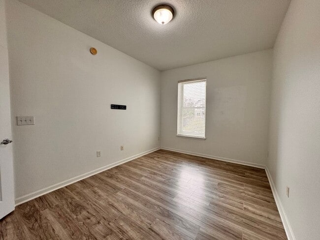 Building Photo - 13364 Beach Blvd