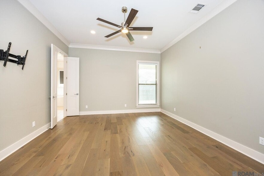 Building Photo - 8543 Landau Dr