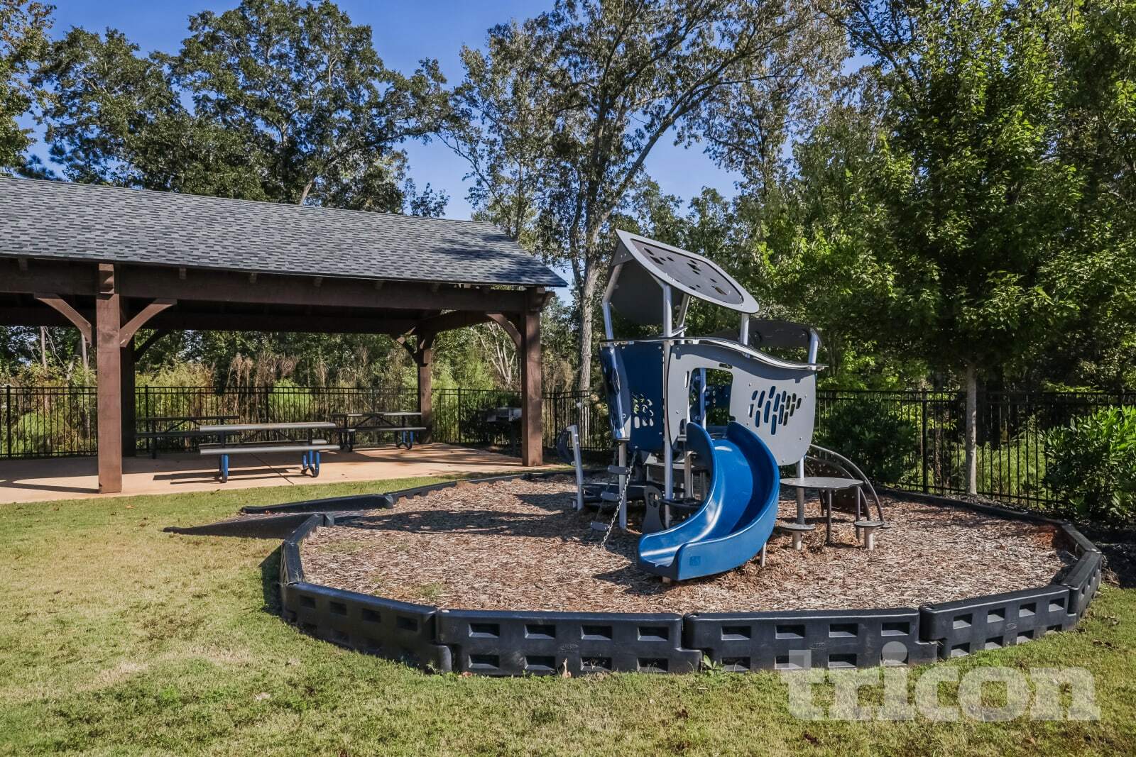 Building Photo - 1317 Deutz Dr