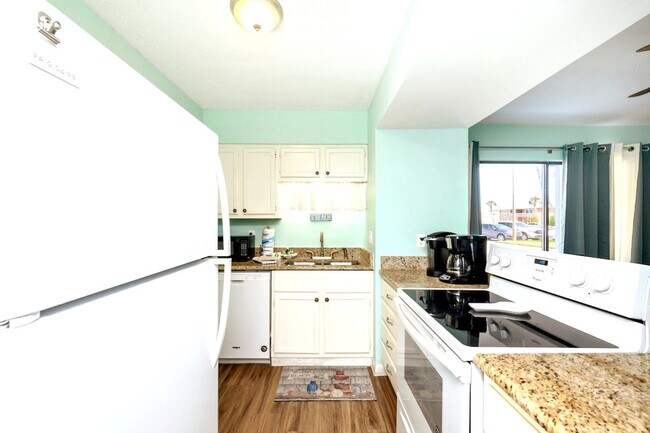 Building Photo - 4000 Gulf Terrace Dr