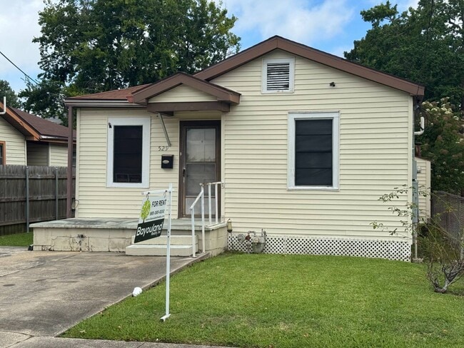 Building Photo - 529 Terrebonne St