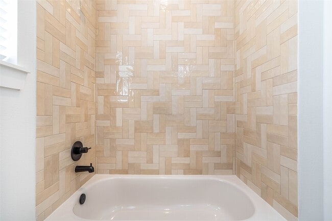 Building Photo - 5738 Barbara Rose Ln