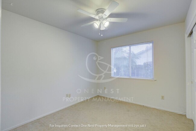 Building Photo - Updated 3 Bedroom 2 Bathroom Home in Wheat...