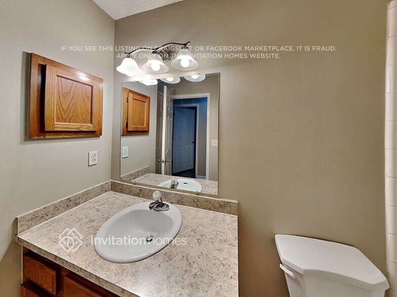 Building Photo - 7856 Collins Ridge Blvd