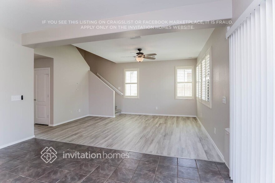 Building Photo - 1006 S Colonial Ct