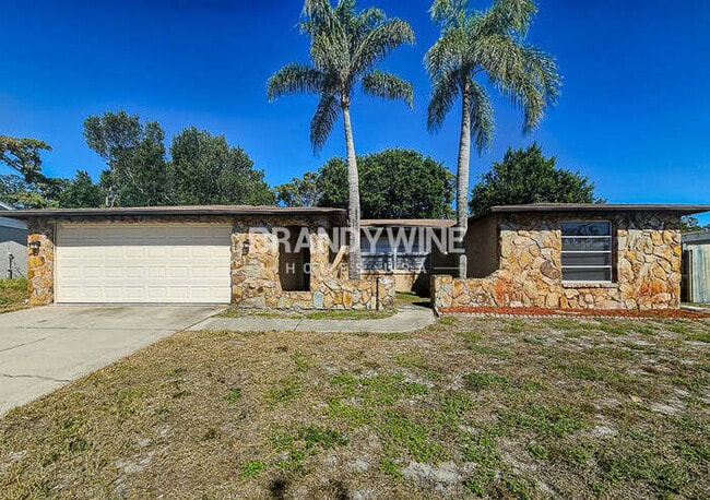 Building Photo - 7815 Treasure Pointe Dr