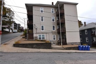 Building Photo - 818 Bernon St