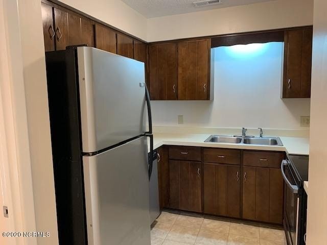 Building Photo - Gorgeous 1 Bedroom Townhouse 5A Port West Ct.