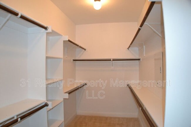 Building Photo - 6428 Abbotsford Dr