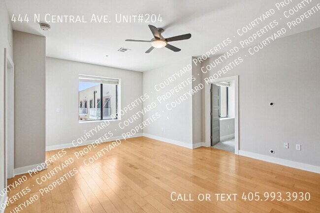 Building Photo - 444 N Central Ave