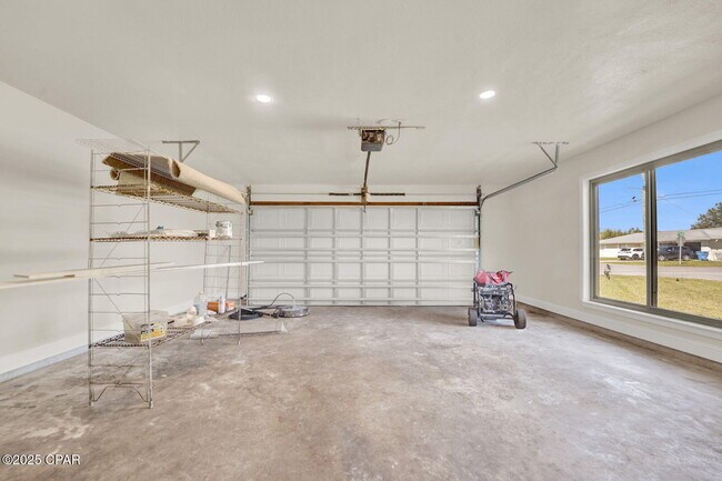 Building Photo - 5204 Park St