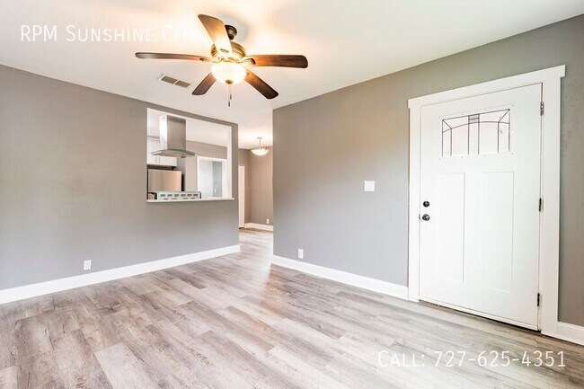 Building Photo - 2017 Ocean View Pl