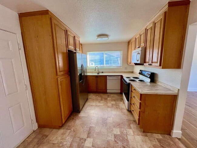 Building Photo - 2459 Gulf Dr