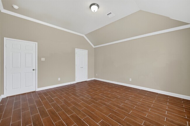 Building Photo - 2000 Water Trace Ct