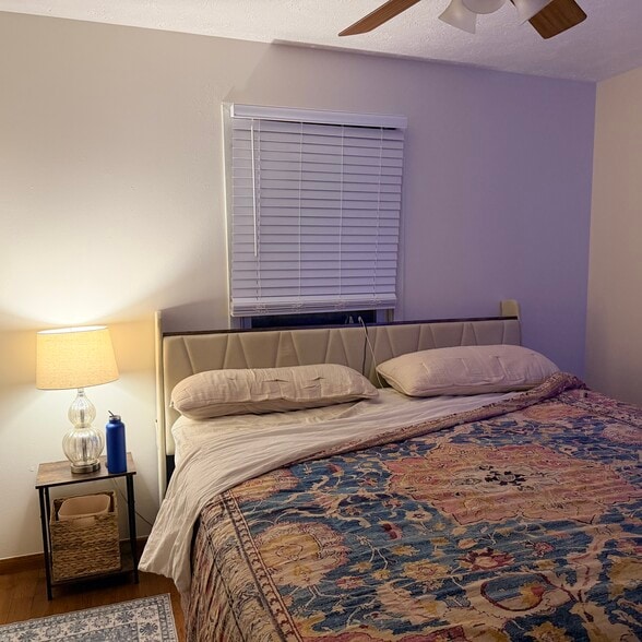 Primary Photo - 821 Melbourne St