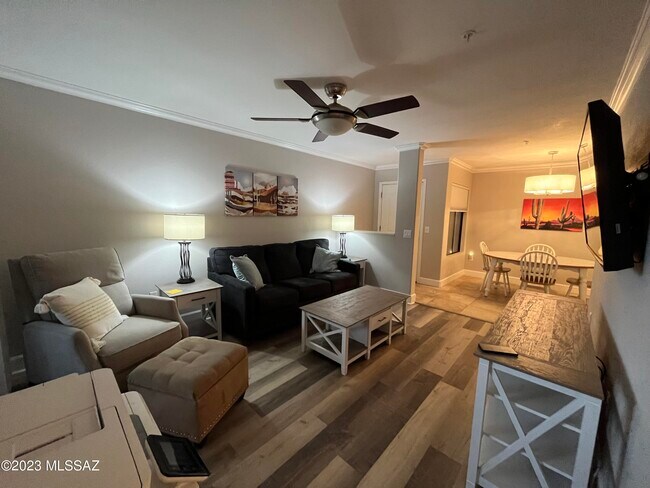 Building Photo - 5751 N Kolb Rd