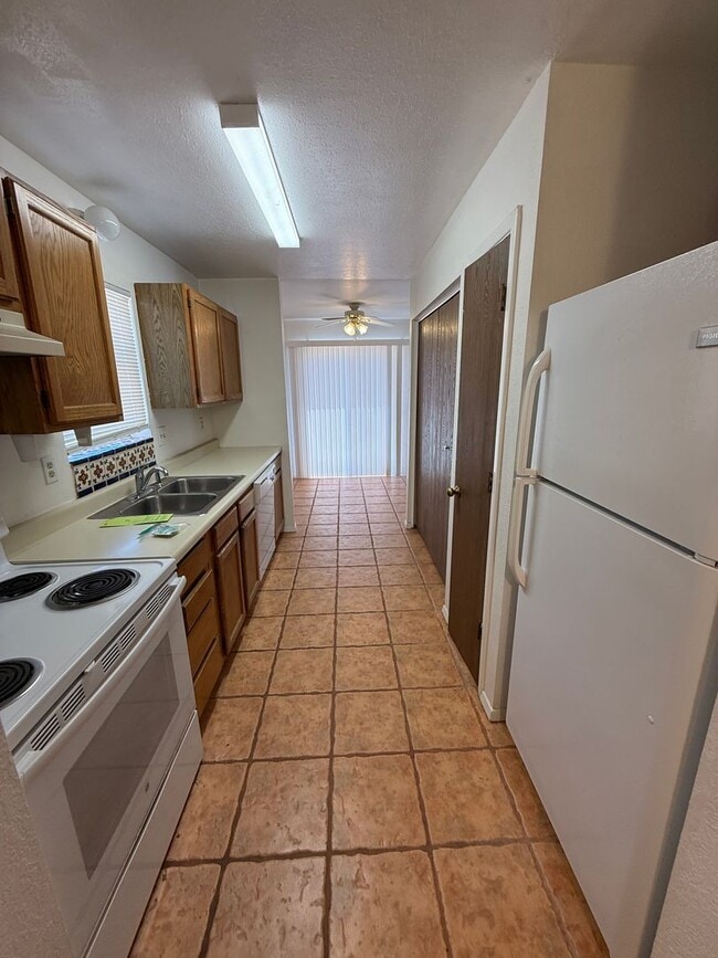 Building Photo - Home in Picacho Hills - 3 Bed 2 bath with Casita