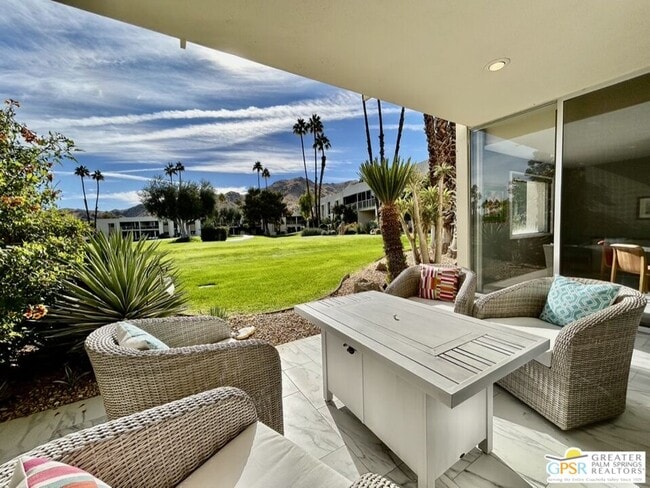 Building Photo - 515 Desert Lakes Dr