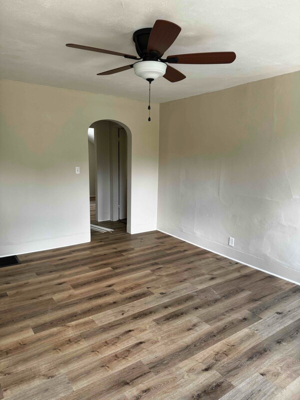 Building Photo - 452 N Market St