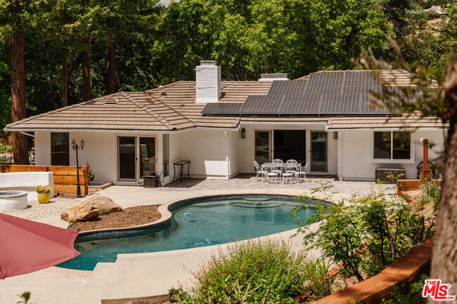 Building Photo - 15514 Del Gado Dr