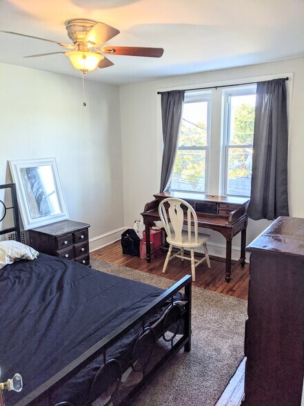 Building Photo - 24 Davis Ave