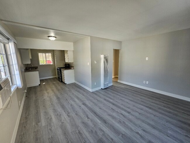 Building Photo - 224 N 7th St