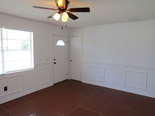 Building Photo - 121 Glenn Bryant Rd