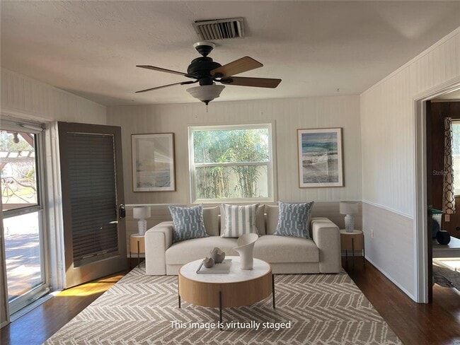 Building Photo - 321 San Jose Dr