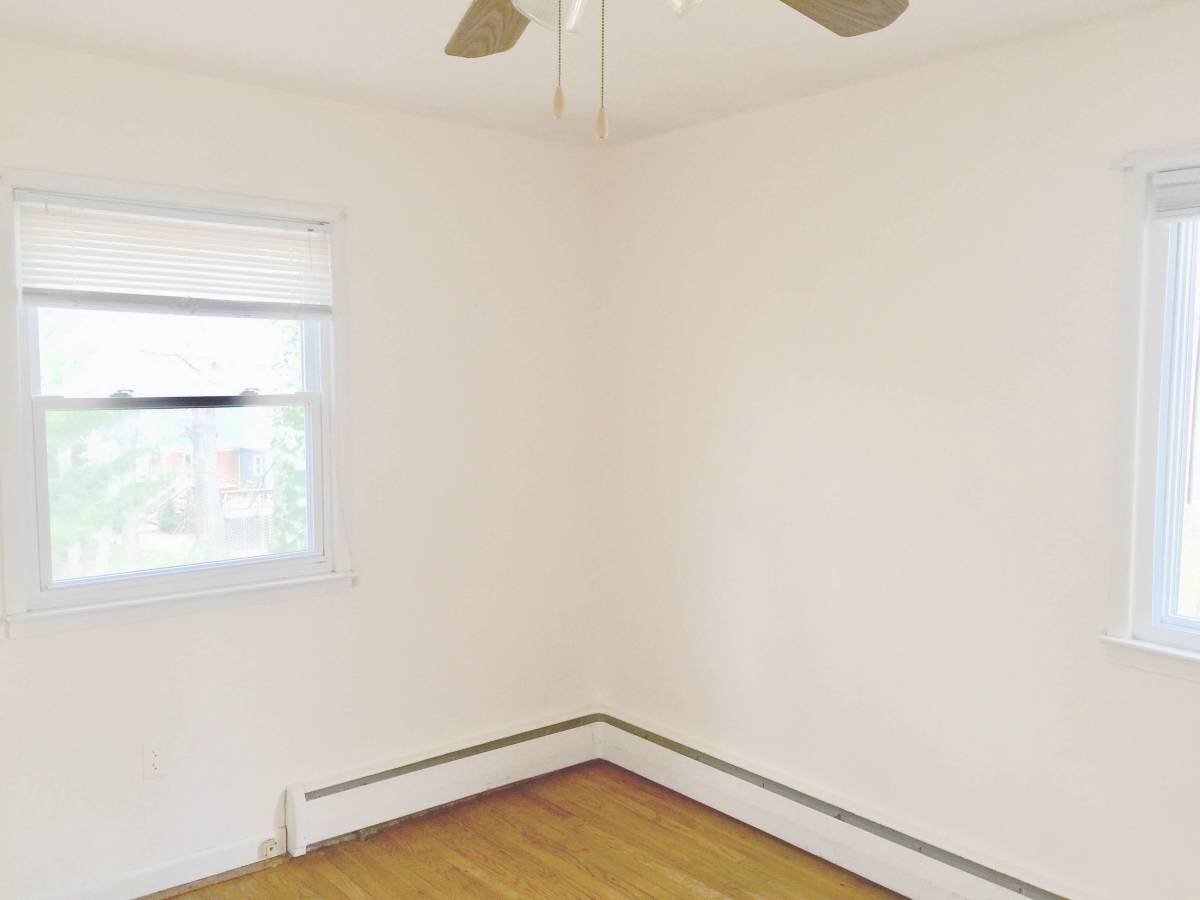 Building Photo - 4433 Village Dr