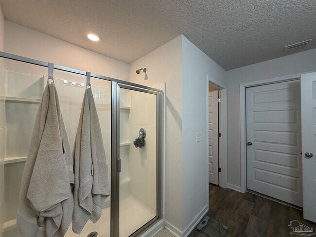 Building Photo - 5469 Merlin