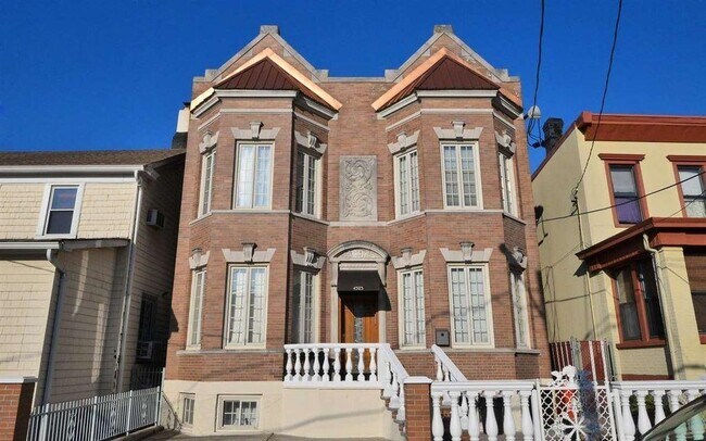 Primary Photo - 4523 Harrison Pl