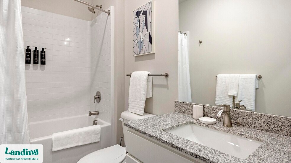 Building Photo - 404 W 26th St