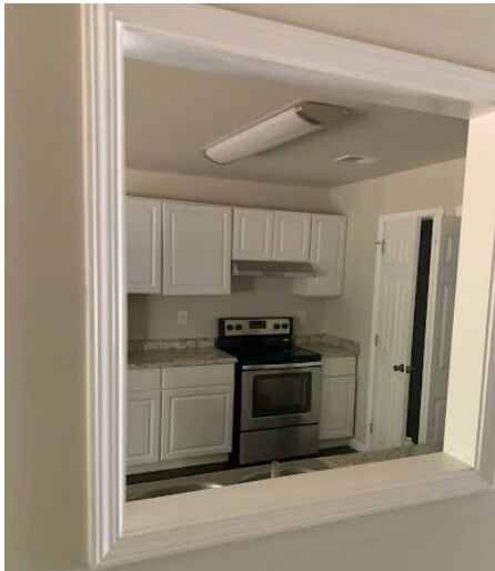 Building Photo - 4404 Ravenwood Dr