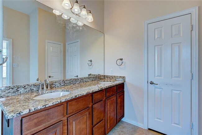 Building Photo - 2601 Mirasol Loop