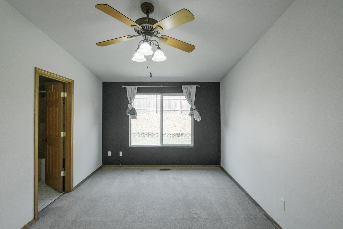 Building Photo - 5448 Siletz Ln