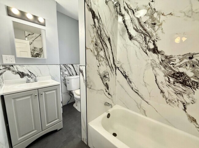 Building Photo - 336 N 63rd St