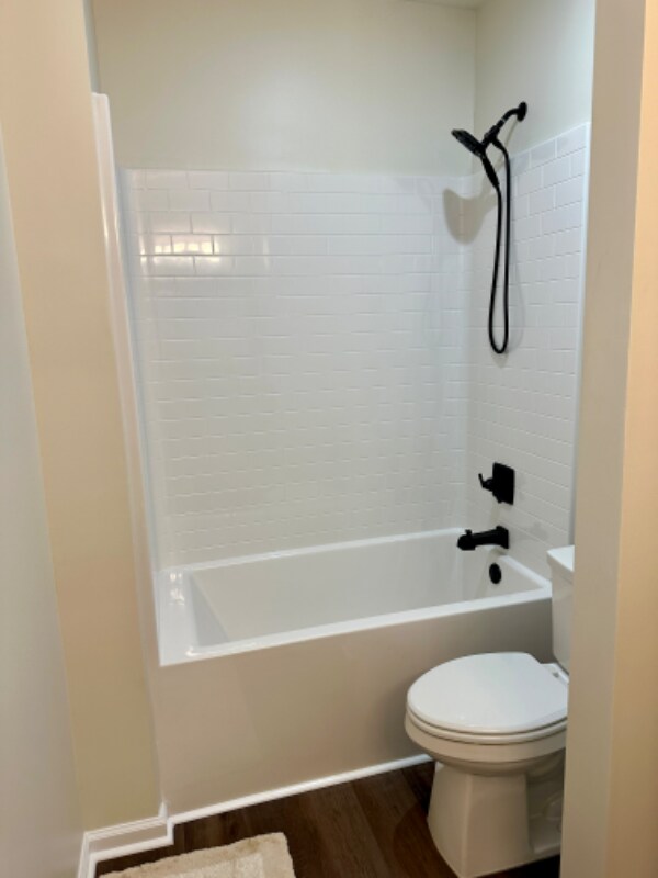 Building Photo - 1100 Kinsey Dr SE