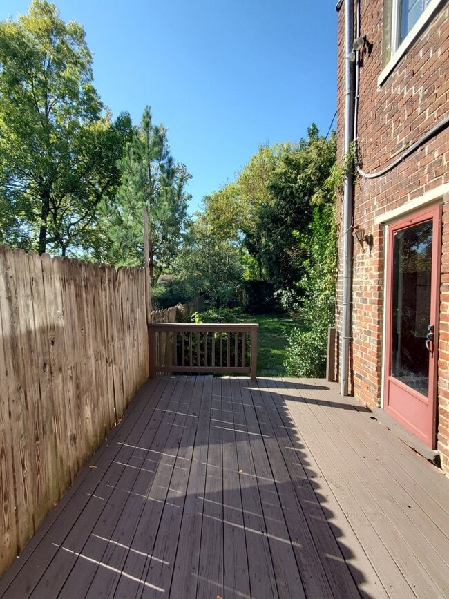 Building Photo - Spacious 2-Story Home In Historic Church H...