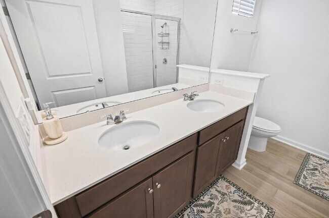 Building Photo - NEW TOWNHOME