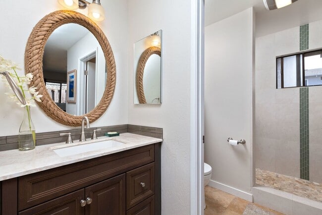 Building Photo - Seascape Townhouse Beauty