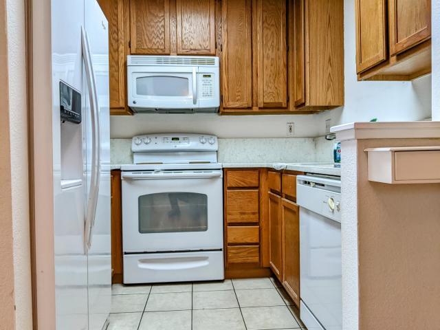 Building Photo - 2 bedroom in Hercules CA 94547
