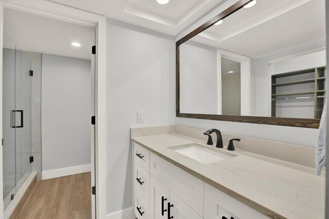 Building Photo - 7530 Sunshine Skyway Ln S