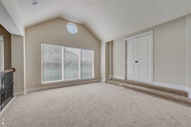 Building Photo - 943 Abbott Ln